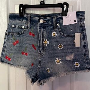 Aéropostale Womens Cherry Shorts